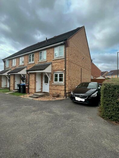 3 Bedroom End Of Terrace House To Rent In Thistle Drive, Hatfield, AL10