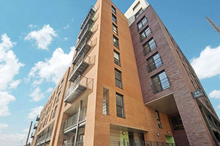 2 Bedroom Flat To Rent In Middlewood Plaza, Craven Street, Salford, M5