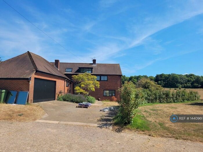 5 Bedroom Detached House To Rent In The Warren, Ashtead, KT21