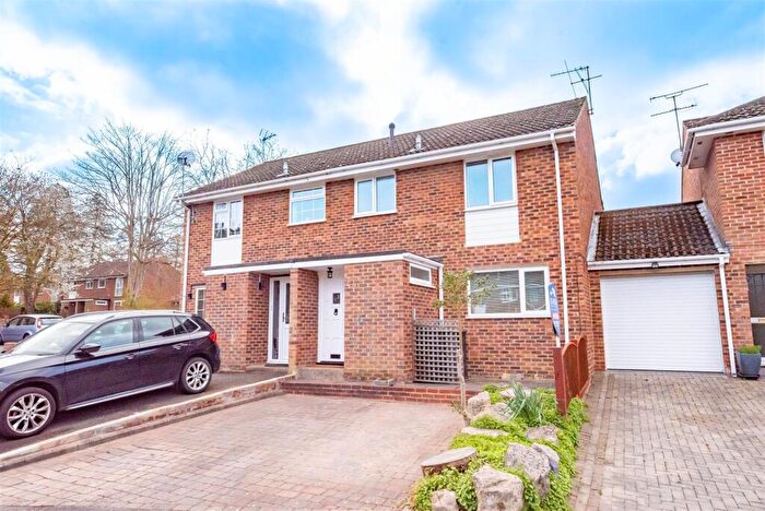 3 Bedroom Semi Detached House For Sale In Eskdale Way, Camberley, GU15