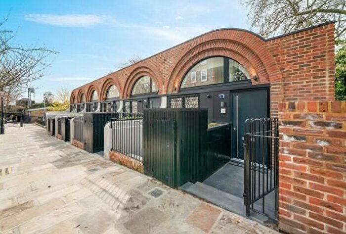 3 Bedroom Terraced House To Rent In Highgate, London, NW5