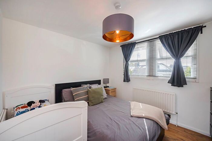 1 Bedroom Flat To Rent In Capworth Street, E10