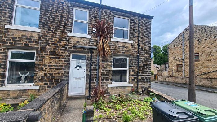 2 Bedroom End Of Terrace House To Rent In Cross Church Street, Paddock, Huddersfield, West Yorkshire, HD1
