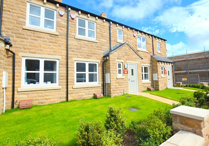 3 Bedroom Property To Rent In Brigg Mill Court, Pudsey, LS28
