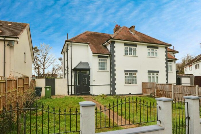 3 Bedroom Semi-Detached House To Rent In Great Cambridge Road, Cheshunt, EN8