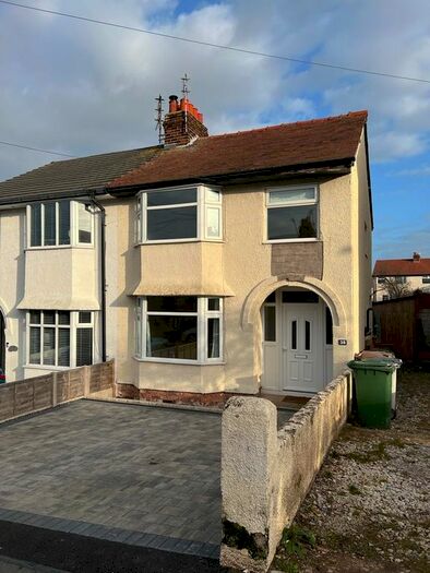 3 Bedroom Semi-Detached House To Rent In Broxton Avenue, West Kirby, CH48