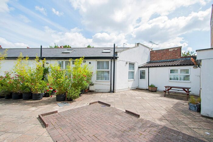 1 Bedroom Flat To Rent In Maidenway Court, High Road Leytonstone, London, Leytonstone, E11