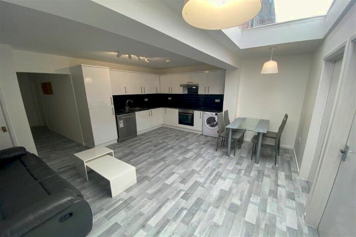 1 Bedroom Terraced House To Rent In Dennis Avenue, Beeston, NG9