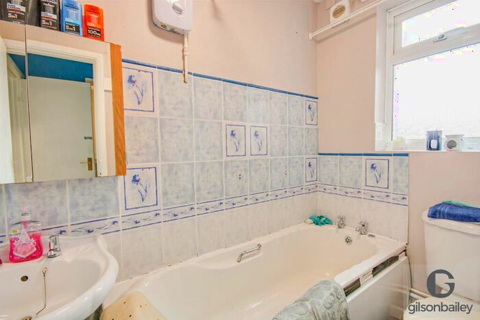 3 Bedroom Terraced House For Sale In Jex Road, Norwich, NR5