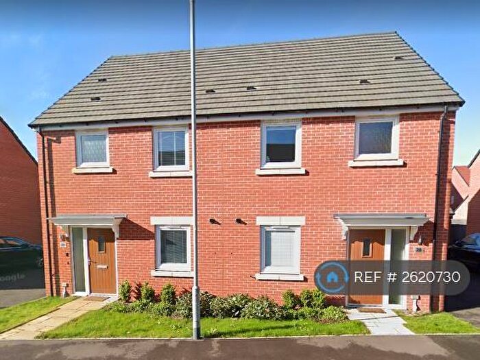 3 Bedroom Semi-Detached House To Rent In Foxfield Way, West Bridgford, Nottingham, NG2