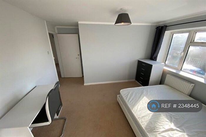 5 Bedroom Terraced House To Rent In Read Avenue, Beeston, Nottingham, NG9