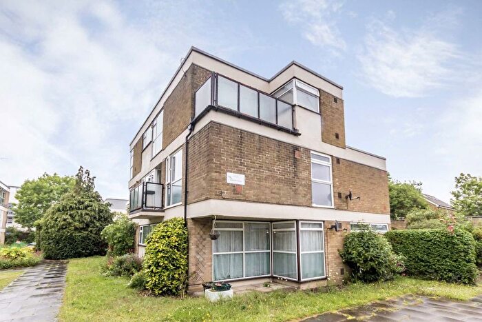 2 Bedroom Flat To Rent In Peregrine Road, Sunbury-On-Thames, TW16