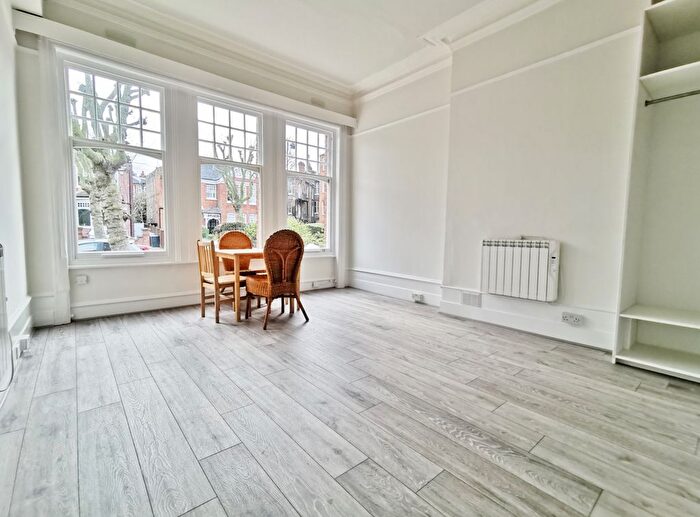 Studio To Rent In Queens Avenue, Muswell Hill, London, N10