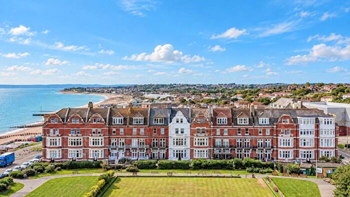 1 Bedroom Flat For Sale In Grosvenor Gardens, St. Leonards-On-Sea, TN38