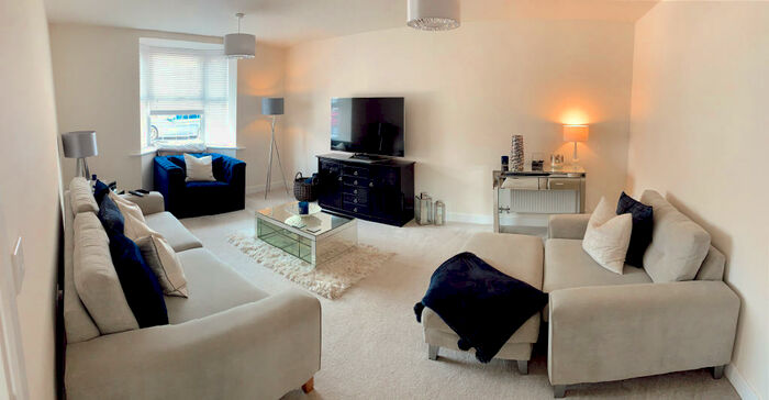 4 Bedroom Detached House To Rent In Faulkner Gardens, Bedford, MK43