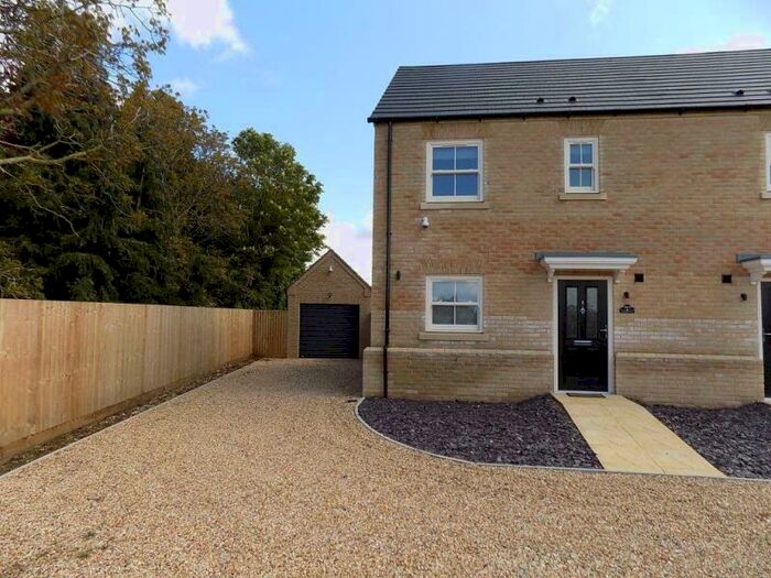 3 Bedroom Semi-Detached House To Rent In Jensons Way, Whittington, PE33