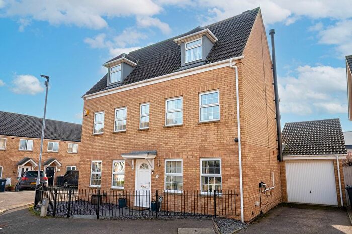 5 Bedroom Detached House For Sale In Covent Garden, Willingham, CB24