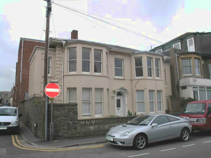 2 Bedroom Apartment To Rent In Bristol Road Lower, Weston Super Mare, BS23