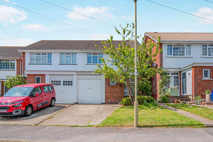 4 Bedroom House To Rent In Furneaux Gardens, Fareham, PO16