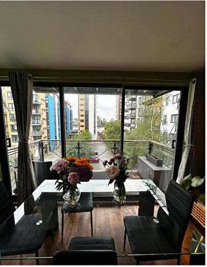 1 Bedroom Flat To Rent In Westferry Road, London, E14
