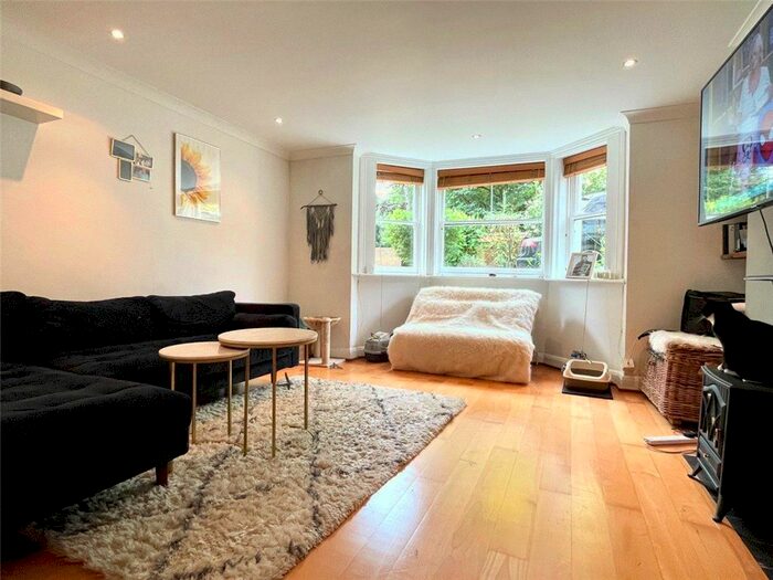 2 Bedroom Flat To Rent In Kew Road, Richmond, TW9