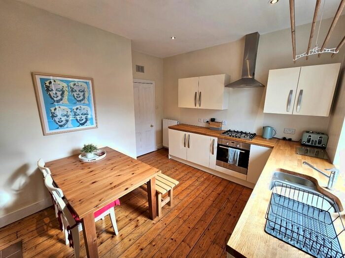 1 Bedroom Flat To Rent In Union Grove, West End, Aberdeen, AB10