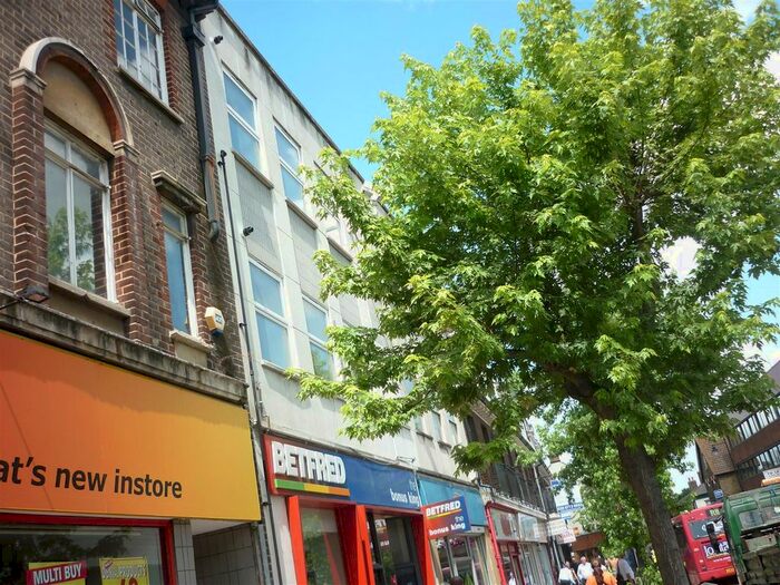 2 Bedroom Flat To Rent In High Street, Orpington, Kent, BR6