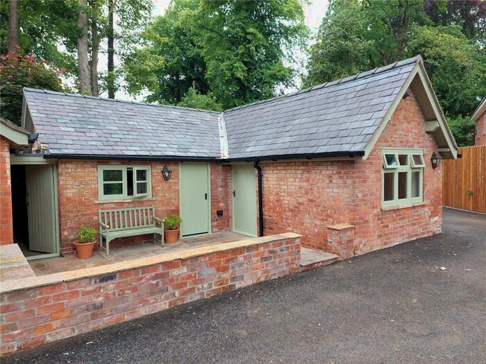 2 Bedroom Detached House To Rent In Holmes Chapel, Crewe, Cheshire, CW4