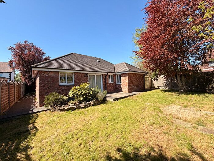 2 Bedroom Detached Bungalow To Rent In Dein Court, Sutton-In-Ashfield, NG17