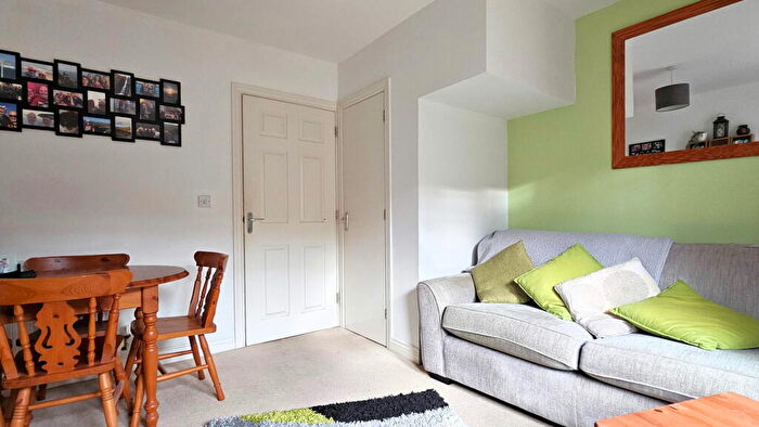 2 Bedroom Terraced House For Sale In Culm Close, Bideford, EX39