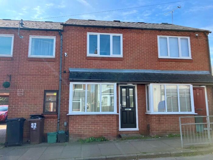 2 Bedroom Terraced House To Rent In Burnham Road, St. Albans, Hertfordshire, AL1