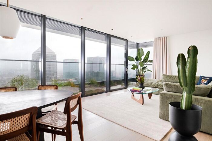 2 Bedroom Flat For Sale In Wards Place, London, E14