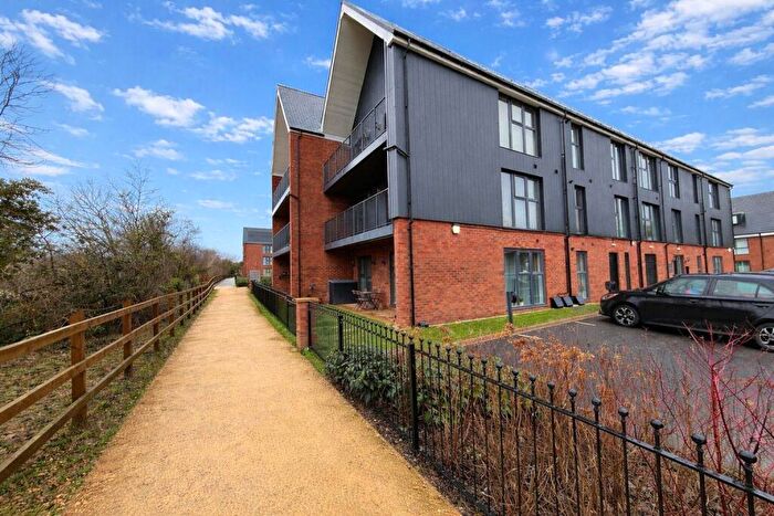 2 Bedroom Apartment For Sale In Monarch Way Apartments, Old Wharf Road, Stourbridge, DY8