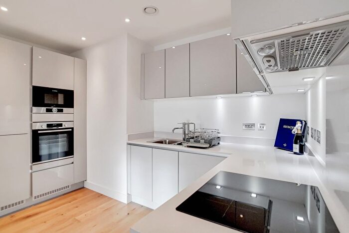 1 Bedroom Flat To Rent In Station Road, London, SE13