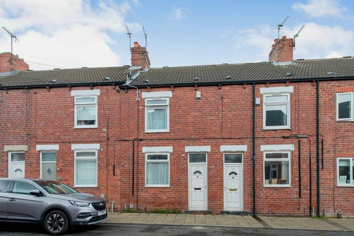 2 Bedroom Terraced House To Rent In Grafton Street, Castleford, WF10