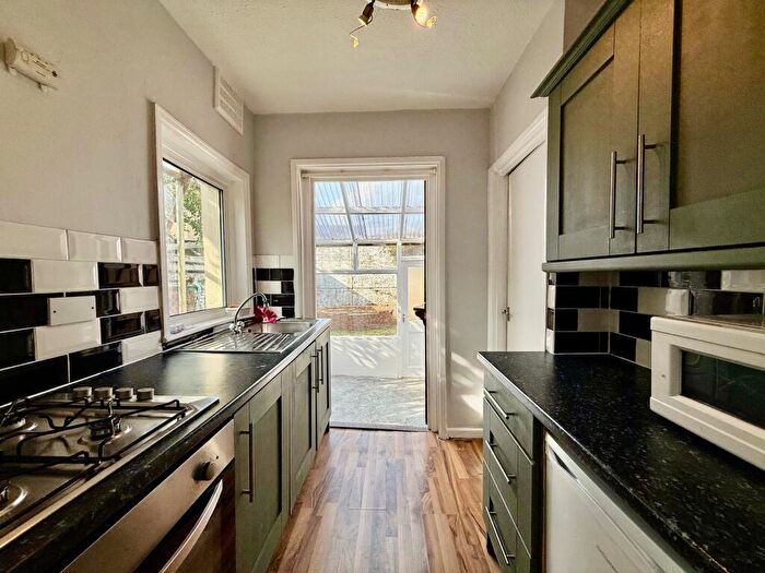 1 Bedroom Flat To Rent In Granada Road, Southsea, PO4