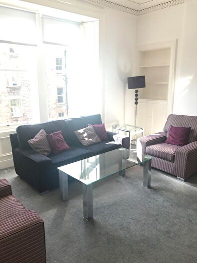 2 Bedroom Property To Rent In Glen Street, Tollcross, Edinburgh, EH3