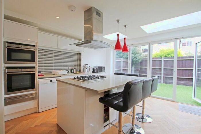4 Bedroom Property To Rent In Derby Road, Wimbledon, SW19