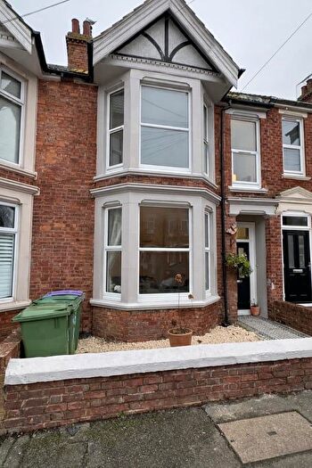 4 Bedroom Terraced House For Sale In Quested Road, Folkestone, CT19
