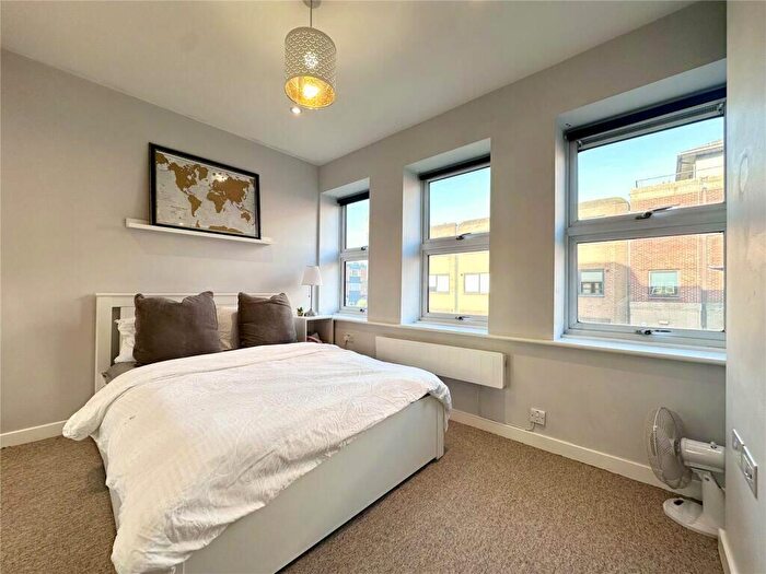 1 Bedroom Apartment For Sale In - Victoria Road, Farnborough, Hampshire, GU14