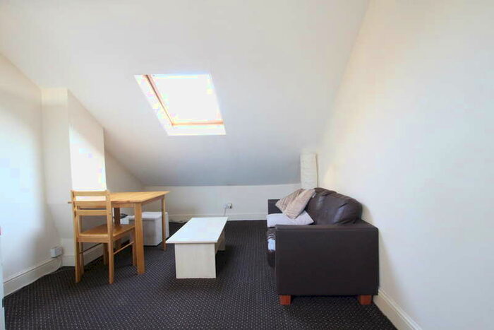 1 Bedroom Flat To Rent In High Road Leytonstone E11