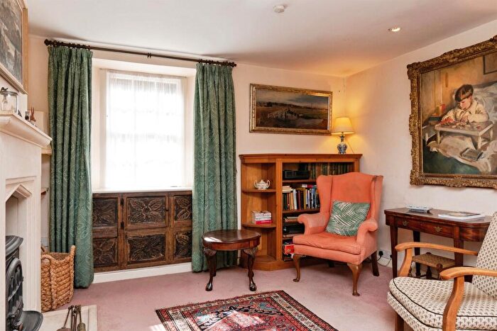 3 Bedroom End Of Terrace House For Sale In High Street, Marshfield, Chippenham, SN14