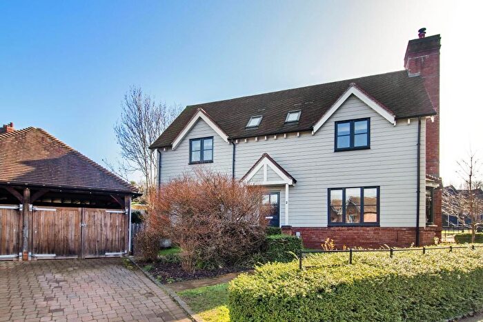 4 Bedroom Semi Detached House For Sale In Market Place Close, Goudhurst, Cranbrook, Kent, TN17
