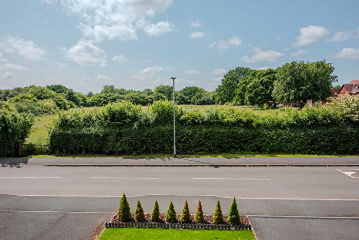 5 Bedroom Detached House For Sale In Yarnfield Parkway, Yarnfield, Stone, ST15 - Photo 2