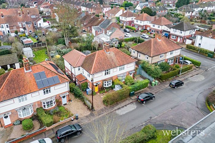 4 Bedroom Semi Detached House For Sale In Upton Road, Norwich, NR4