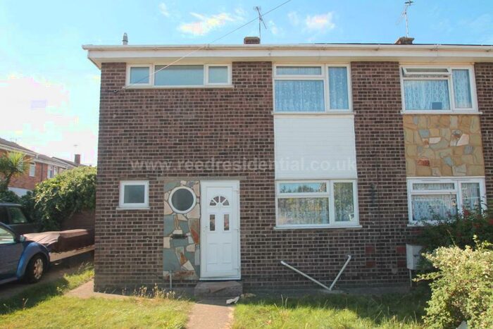 3 Bedroom House To Rent In Fairview, Canvey Island, SS8