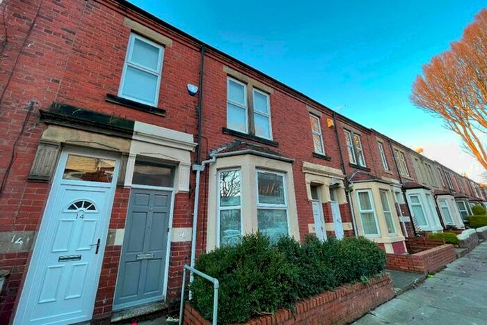 3 Bedroom Flat To Rent In Park Crescent East, North Shields, NE30