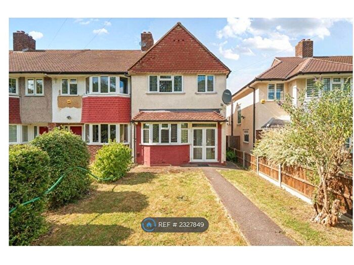 3 Bedroom End Of Terrace House To Rent In Whitefoot Lane, Bromley, BR1