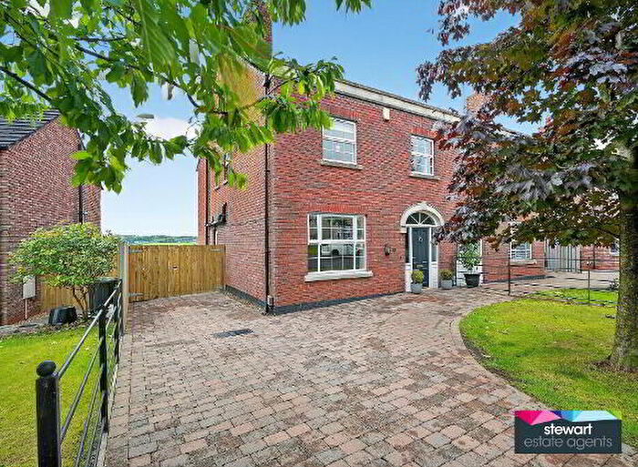 4 Bedroom Semi-Detached House For Sale In Glebe Gardens, Moira, BT67