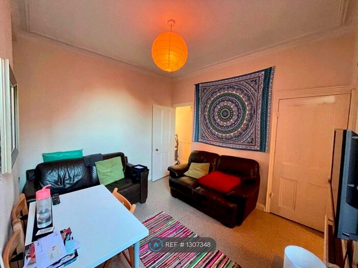 4 Bedroom End Of Terrace House To Rent In Occupation Street, Newcastle-Under-Lyme ST5